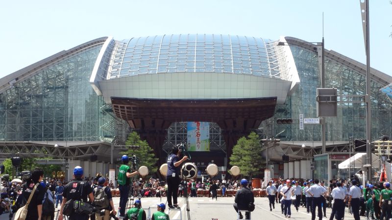 Hyakumangoku Parade